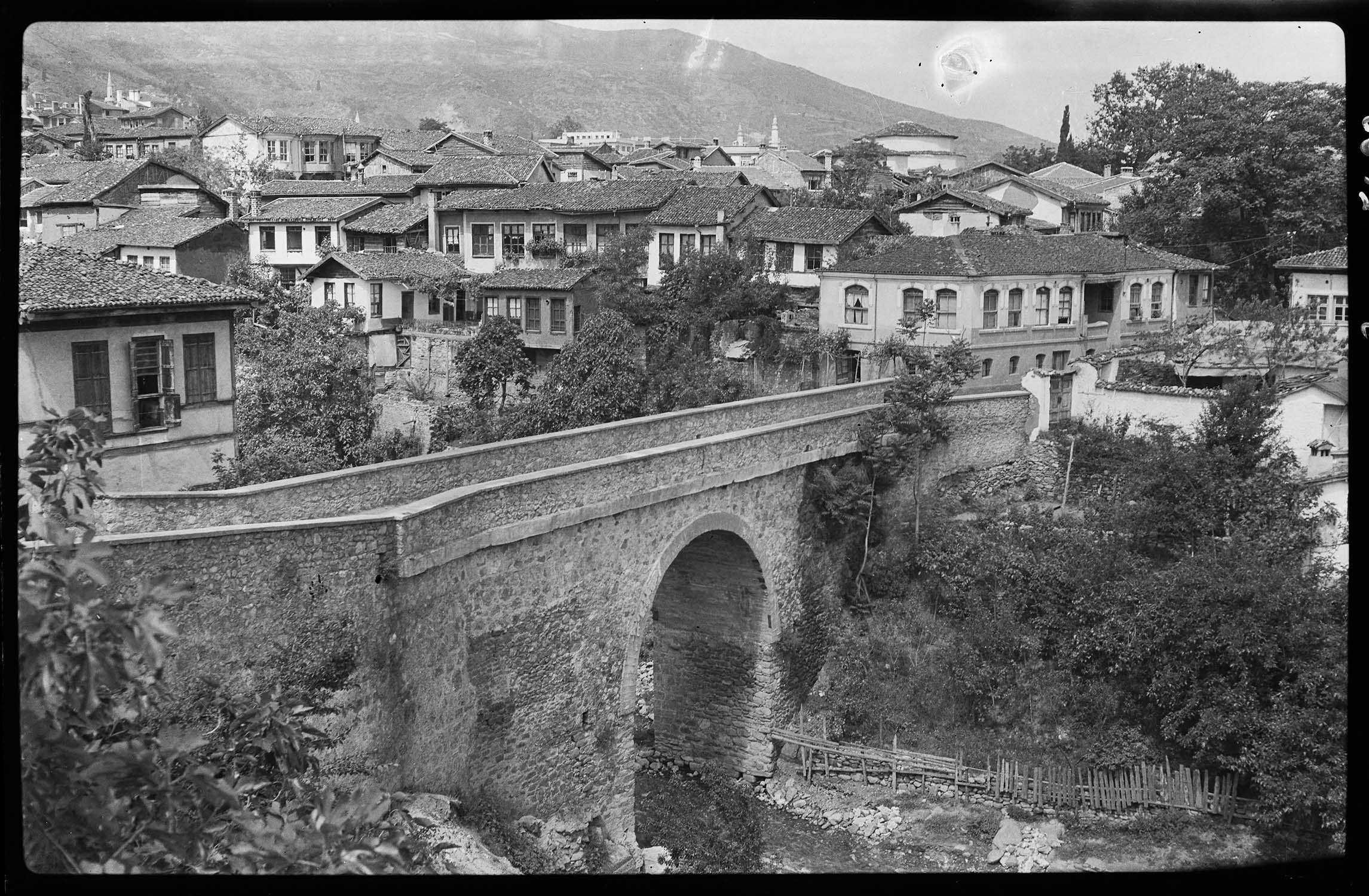 Vue d'un pont de la ville